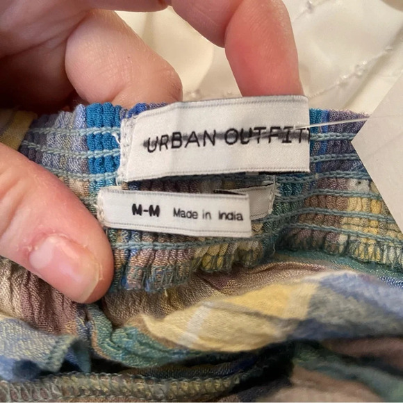 BNWT Urban Outfitters women’s plaid ruffled cropped top in size medium - Picture 6 of 8
